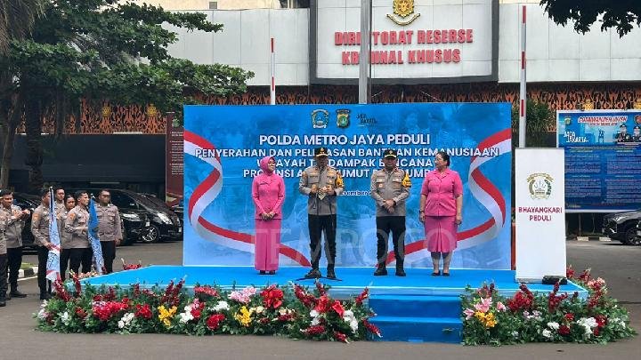 Kapolda Metro Jaya Kirim 15 Truk Bantuan untuk Korban Bencana Aceh, Sumbar, dan Sumut